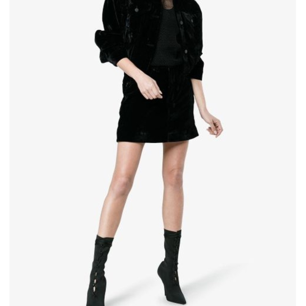 Classic Black Velvet Mini Skirt